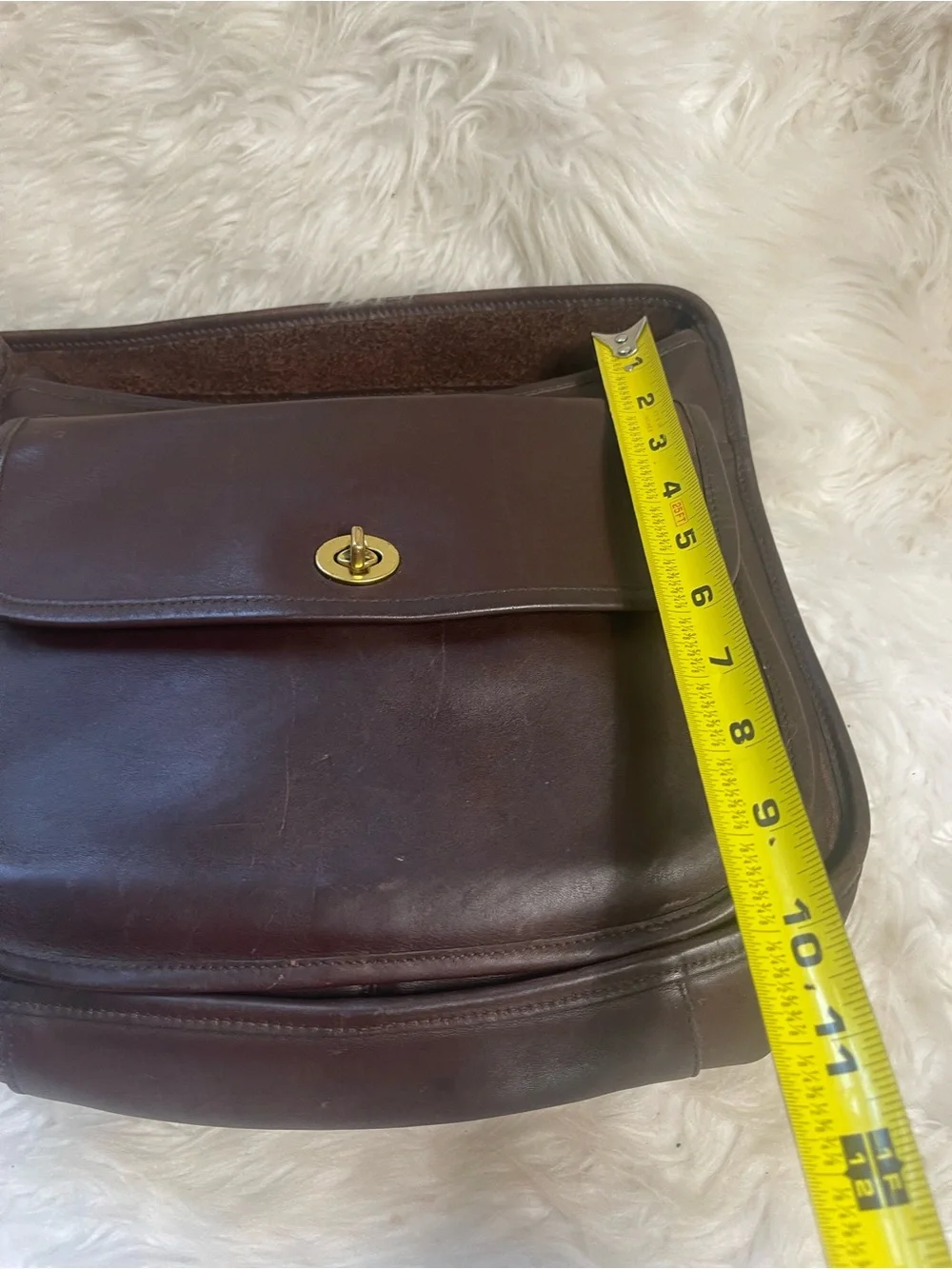 Vintage Coach Taft 9980 Dark Brown Crossbody/shoulder bag .